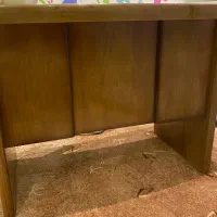 میز تحریر چوبی در حد نو