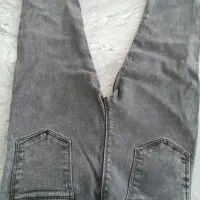 شلوار|کفش و لباس بچه|میانه, |دیوار