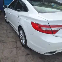 ازرا گرنجور مدل ۲۰۱۵