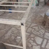 تخت آهنی