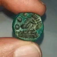 نشان کهنه مینایی