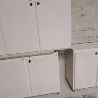 مقداری کابینت فلزی سالم در حد نو