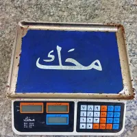 ترازوی دیجیتال محک.در حد نو