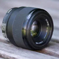 لنز سونی 50mm 1.8