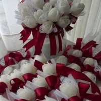 گیفت شمع گل لاله