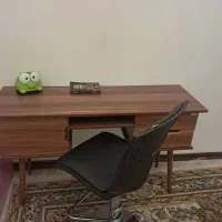 میز تحریر و صندلی