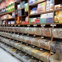 کارگر ساده جوان و مجرد