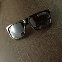 عینک آفتابی Prada