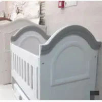 تخت و گهواره نوزاد