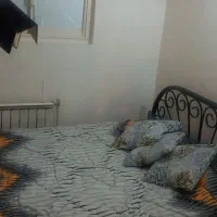 تخت دونفره فرفورژه باتشک به همراه میزآرایش وصندلی