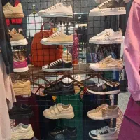 حراج انواع کتونی زنانه و دخترانه