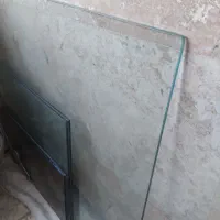 شیشه جلو مبلی و۲تا عسلی  ۲تا هم کوچیک رنگی