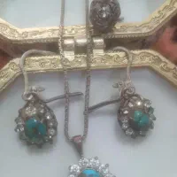 گردنبند تورمالین و گوشواره|جواهرات|تهران, مسعودیه|دیوار