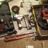 تعدادی ابزار الات کم کار کردن و سالم و تمیز