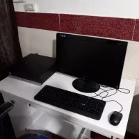 کامپیوتر اچ پی با کل وسایل و میز و صندلی نو