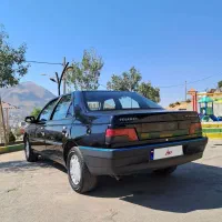 پژو 405مدل86 دوگانه سوز کارخانه اتاق تعویض 1405
