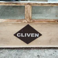 یک عدد ویترین مغازه