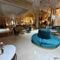 استخدام مدیر فروش و کارگر ساده در نمایشگاه خودرو