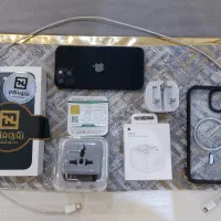 آیفون ۱۳ نرمال به همراه وسایل کامل