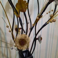 گلدان چوبی وگل نقره ای و طلایی|گل مصنوعی|محمدشهر, سیدآباد|دیوار