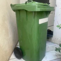 سطل زباله بزرگ و سالم و چرخی۱۲۵۰|لوازم نظافت|مشهد, امامیه (شهرک غرب)|دیوار