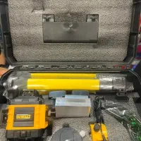 تراز لیزری ۳خط ۳۶۰درجه لنز فلزی دیوالت|ابزارآلات|زاهدان, |دیوار