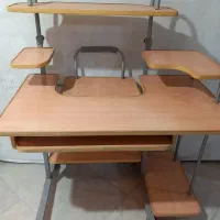 میز کامپیوتر