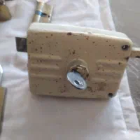 فروش تعدادی قفل کتابی و قفل در چوبی قفل در حیاط|ابزارآلات|شاهین‌شهر, گزبرخوار|دیوار