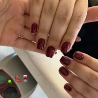 اموزش و خدمات کاشت ناخن