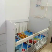 تخت خواب کودک کاملا نو نو ۳ ماه خریداری شده|تخت و سرویس خواب|رشت, تازه آباد|دیوار