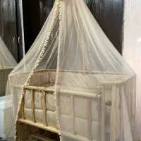 تخت نوزاد کنار مادر|تخت و صندلی بچه|تهران, شهران شمالی|دیوار