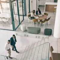 ۱۲۳متری کاملاًایزوله سالن/هرصنفی۱۲متر تابلوخور