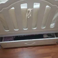 تخت نوزادی گهواره دار