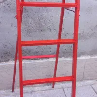 چهارپایهفلزی