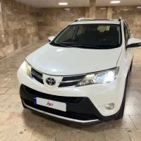 تویوتا راو فور ۲۰۱۵