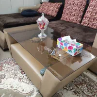 مبل ۷ نفره همراه یک کاناپه با ۴ میز عسلی