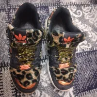 کتانی و کفش شیک