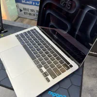 macbook pro m2 2022