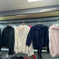 فروشنده خانم