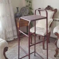 چهار پایه آهنی