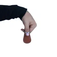 حکاکی برند شما روی دم کلیدی وجاکارتی