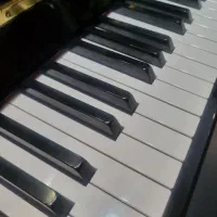 تدریس خصوصی پیانو  وکیبوردبا ۳۰ سال سابقه تضمینی