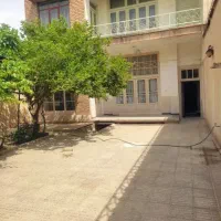 ویلایی-250-متری-دو-طبقه-با-مغازه-تجاری