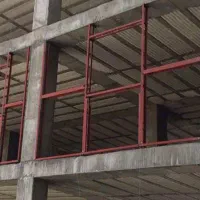 یک جوشکار والپست بهمراه شاگرد