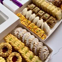 سفارش انواع کیک و شیرینی خانگی