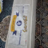 تشک نو جوانی در حد نو فنر دار سالم سالم