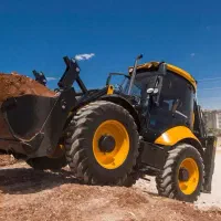 خدمات خاک برداری بیل مکانیکی لودر و کمپرسی