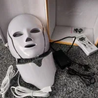 ماسک نور درمانی صورت