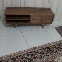 میز تلویزیون و ایینه کنسول