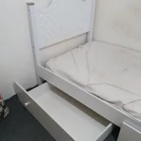 تخت خواب نونو